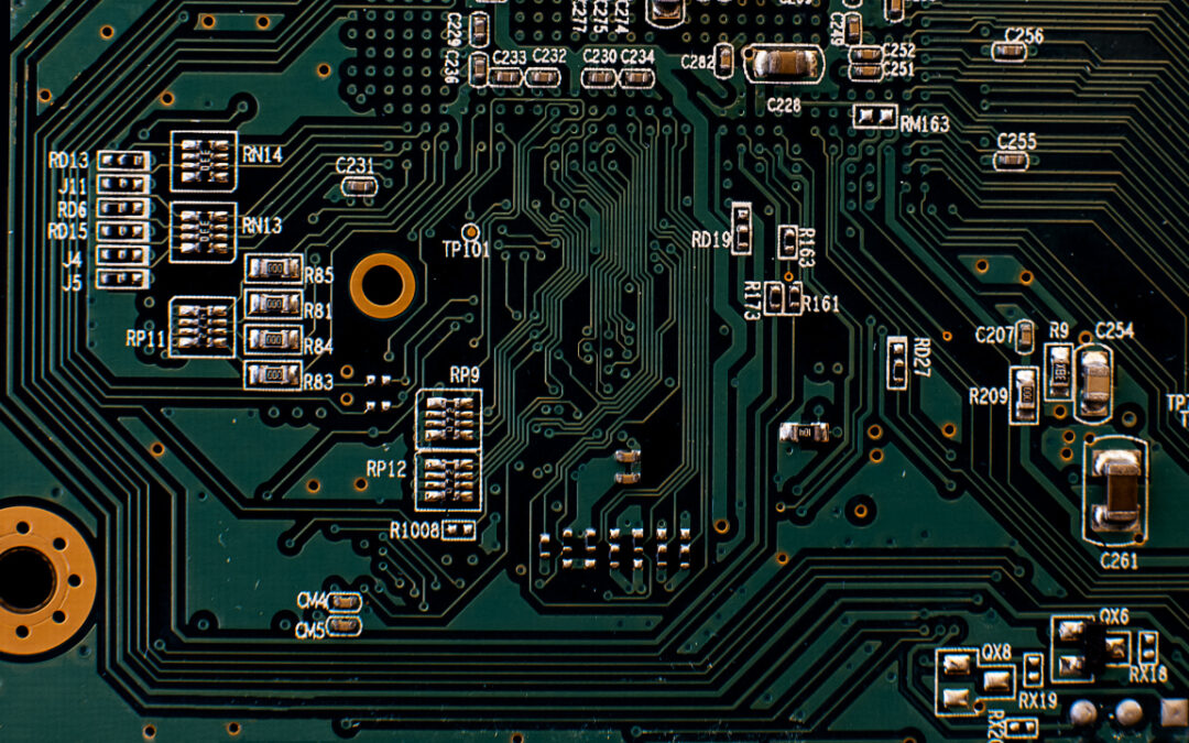 Jak wybrać oprogramowanie do projektowania elektroniki? Porównanie najpopularniejszych platform EDA