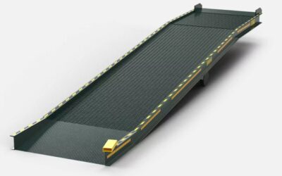 Mobilne rampy przeładunkowe w magazynie: jak zorganizować pracę bez wypadków i przestojów